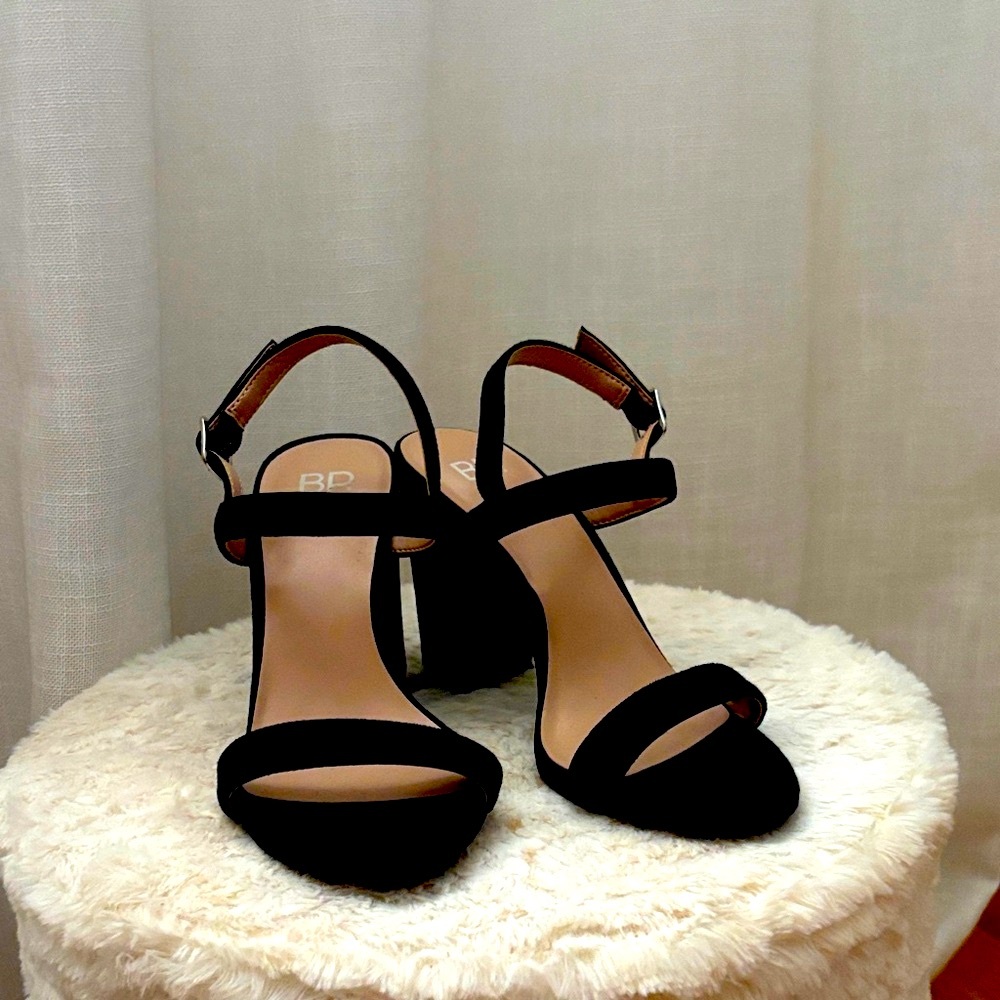 NWOT BP Lula Slingback Block Heels Size 5